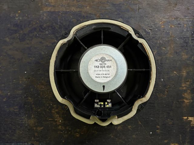 bontott VW GOLF VI Bal első Hangszóró