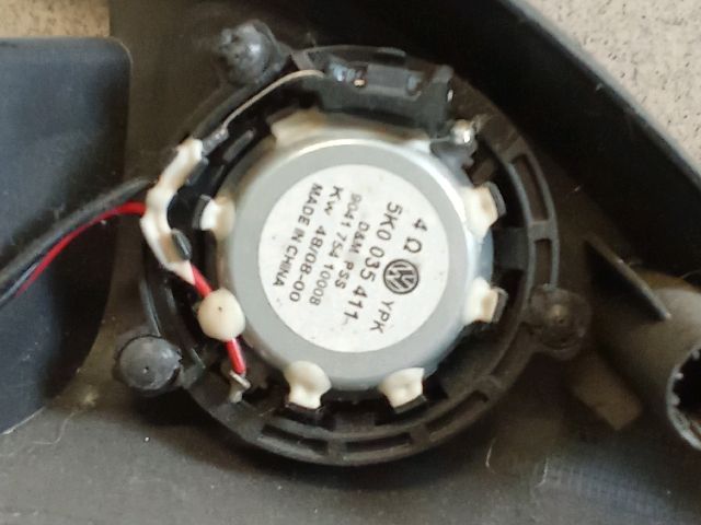 bontott VW GOLF VI Bal első Kis Hangszóró Burkolat