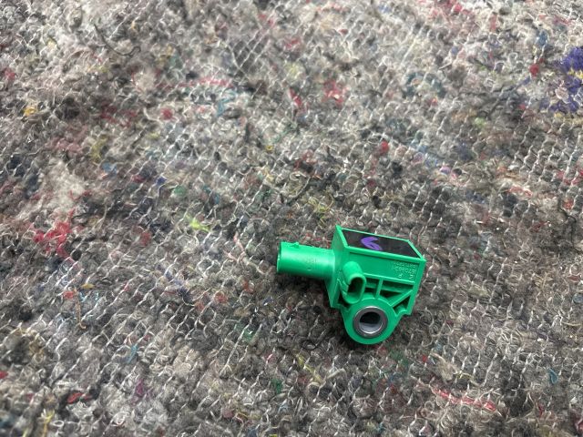 bontott VW GOLF VI Bal első Oldal Ütközés Érzékelő