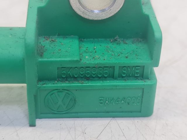 bontott VW GOLF VI Bal első Oldal Ütközés Érzékelő