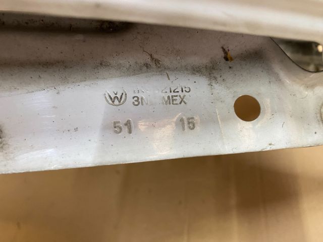 bontott VW GOLF VI Bal első Sárvédő