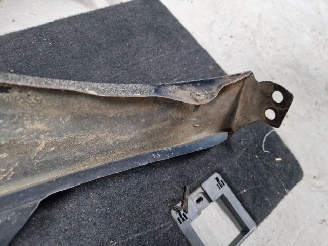 bontott VW GOLF VI Bal első Sárvédő