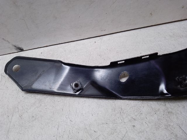 bontott VW GOLF VI Bal Fényszóró Tartó