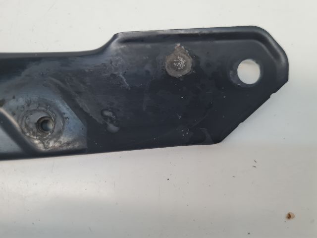 bontott VW GOLF VI Bal Fényszóró Tartó