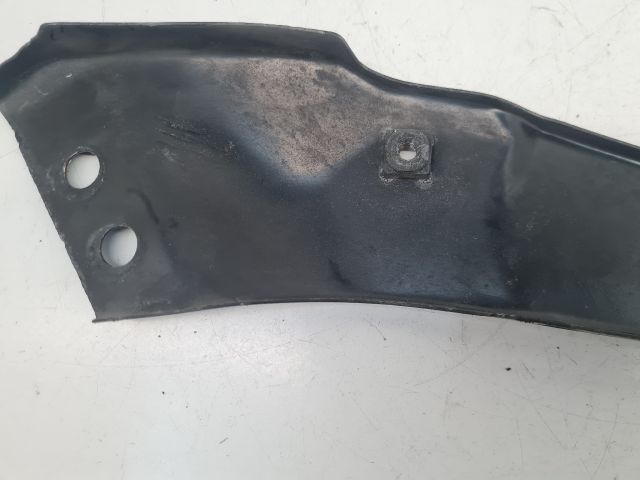 bontott VW GOLF VI Bal Fényszóró Tartó