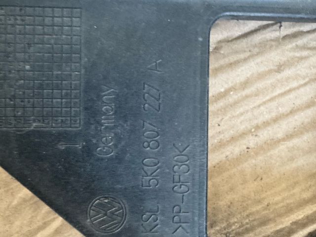 bontott VW GOLF VI Bal Fényszóró Tartó