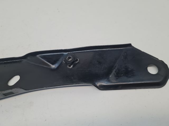 bontott VW GOLF VI Bal Fényszóró Tartó