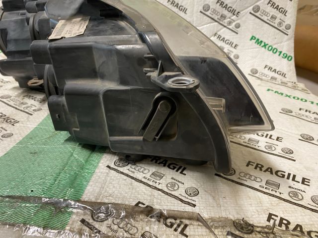 bontott VW GOLF VI Bal Fényszóró