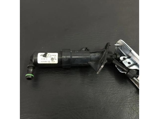 bontott VW GOLF VI Bal Fényszórómosó Fúvóka