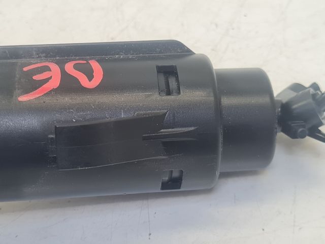 bontott VW GOLF VI Bal Fényszórómosó Fúvóka