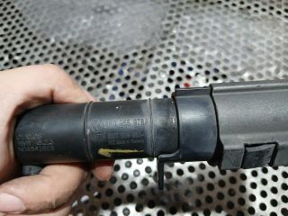 bontott VW GOLF VI Bal Fényszórómosó Fúvóka