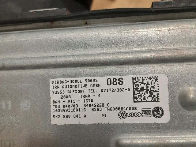 bontott VW GOLF VI Bal Függönylégzsák és Oldallégzsák