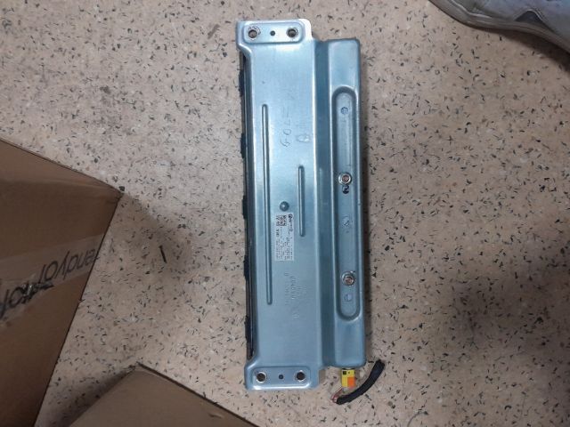 bontott VW GOLF VI Bal Függönylégzsák és Oldallégzsák