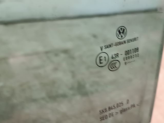 bontott VW GOLF VI Bal hátsó Ablak