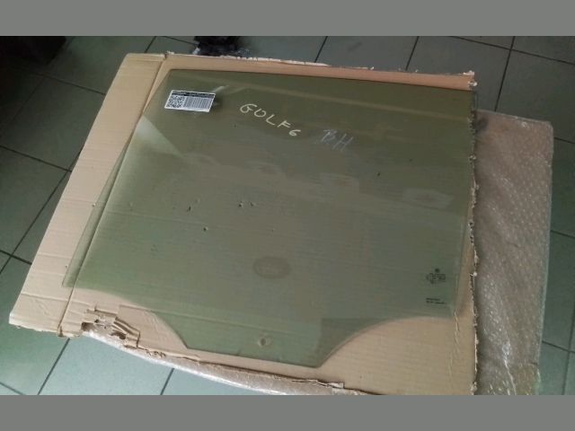 bontott VW GOLF VI Bal hátsó Ablak