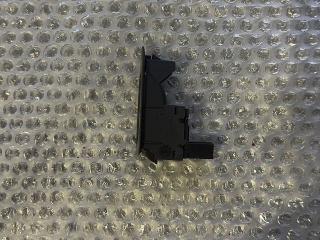 bontott VW GOLF VI Bal hátsó Ablakemelő Kapcsoló