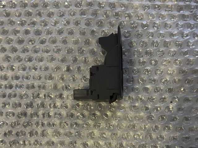 bontott VW GOLF VI Bal hátsó Ablakemelő Kapcsoló