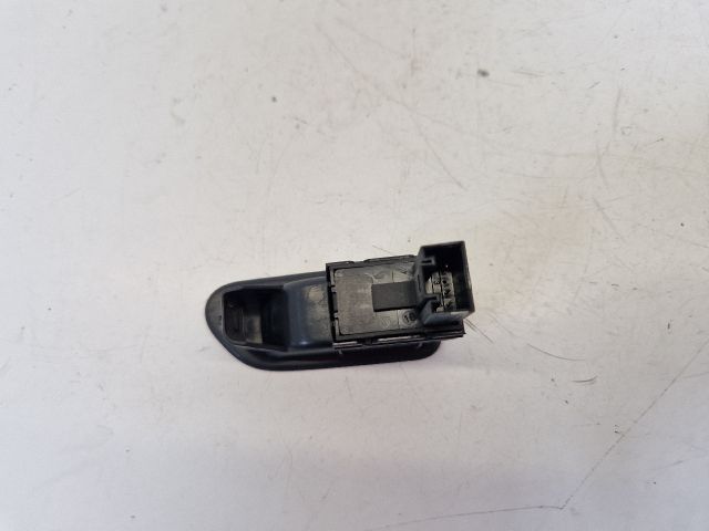 bontott VW GOLF VI Bal hátsó Ablakemelő Kapcsoló