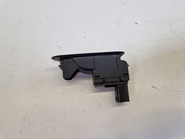 bontott VW GOLF VI Bal hátsó Ablakemelő Kapcsoló