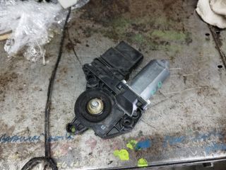 bontott VW GOLF VI Bal hátsó Ablakemelő Motor