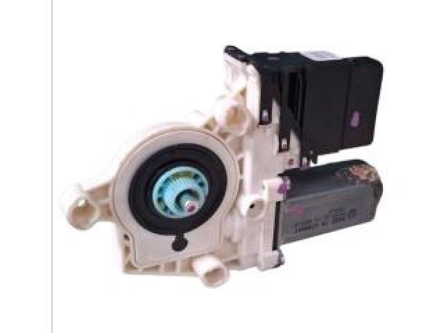 bontott VW GOLF VI Bal hátsó Ablakemelő Motor