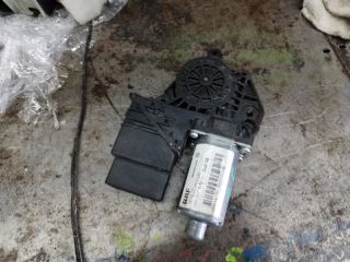 bontott VW GOLF VI Bal hátsó Ablakemelő Motor