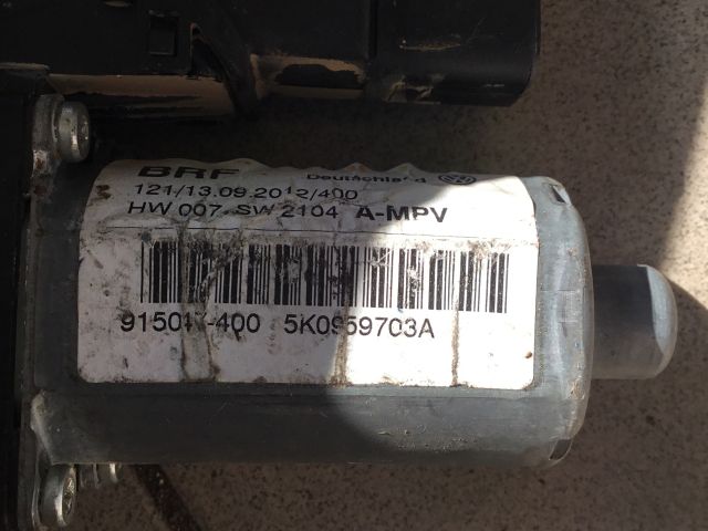 bontott VW GOLF VI Bal hátsó Ablakemelő Motor