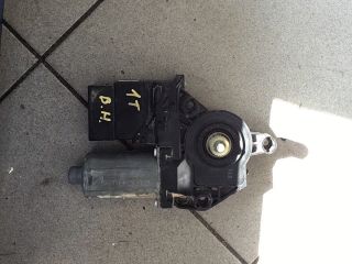 bontott VW GOLF VI Bal hátsó Ablakemelő Motor