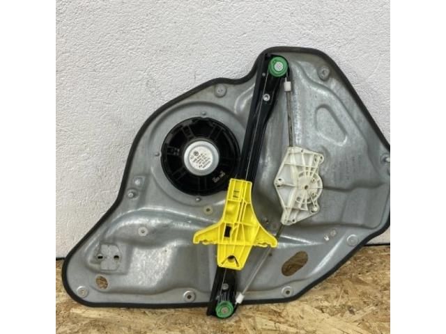 bontott VW GOLF VI Bal hátsó Ablakemelő Szerkezet (Elektromos)