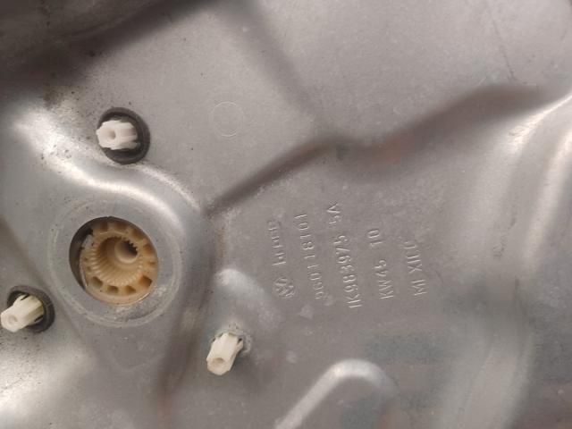 bontott VW GOLF VI Bal hátsó Ablakemelő Szerkezet (Elektromos)