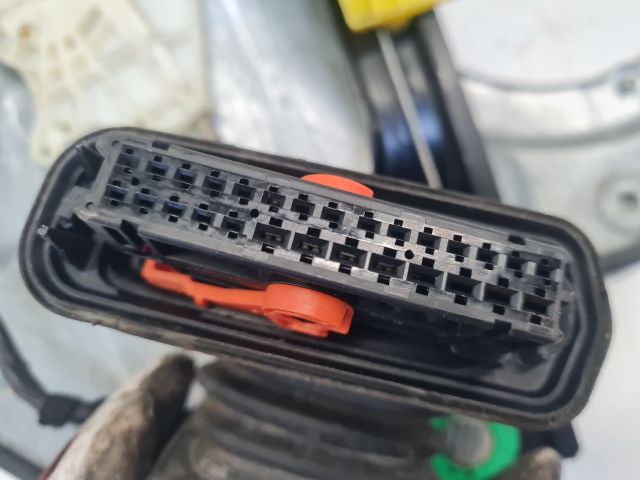 bontott VW GOLF VI Bal hátsó Ablakemelő Szerkezet (Elektromos)