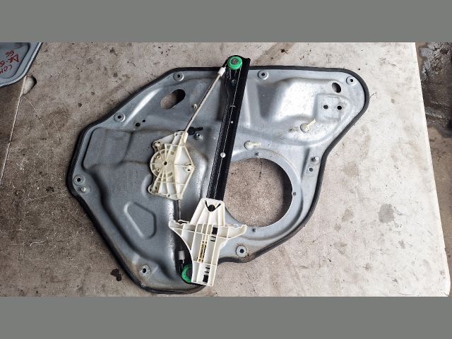 bontott VW GOLF VI Bal hátsó Ablakemelő Szerkezet (Elektromos)