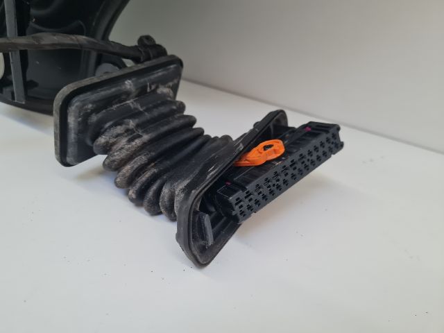 bontott VW GOLF VI Bal hátsó Ablakemelő Szerkezet (Elektromos)