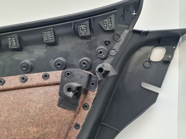 bontott VW GOLF VI Bal hátsó Ajtó Kárpit