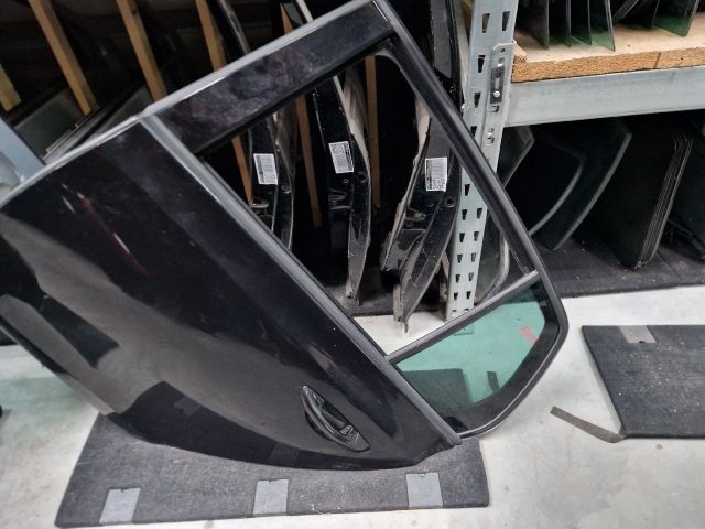 bontott VW GOLF VI Bal hátsó Ajtó (Részeivel)