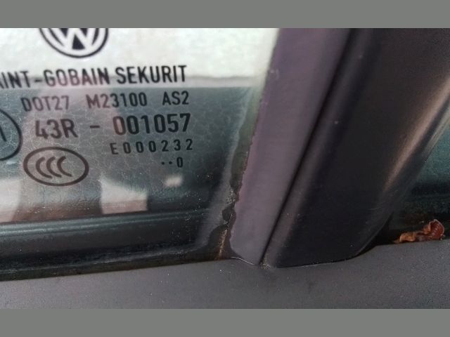 bontott VW GOLF VI Bal hátsó Ajtó (Részeivel)