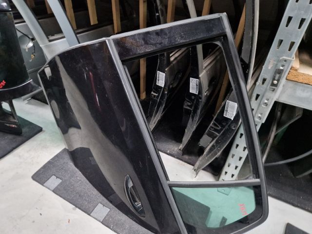 bontott VW GOLF VI Bal hátsó Ajtó (Részeivel)