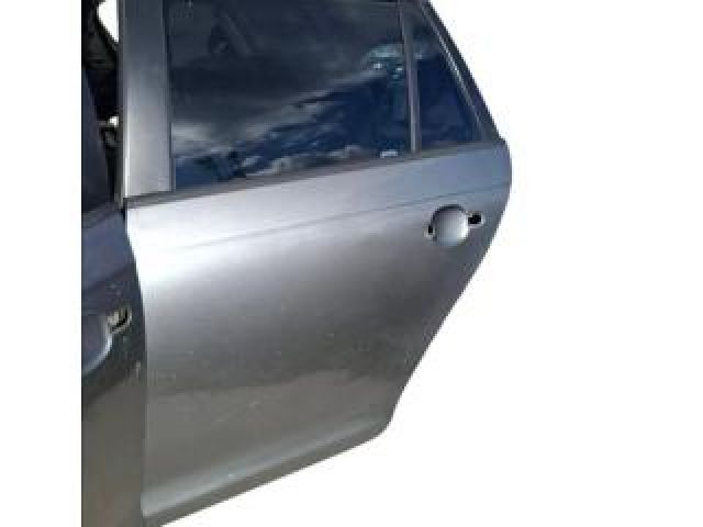 bontott VW GOLF VI Bal hátsó Ajtó (Üres lemez)