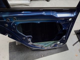 bontott VW GOLF VI Bal hátsó Ajtó (Üres lemez)