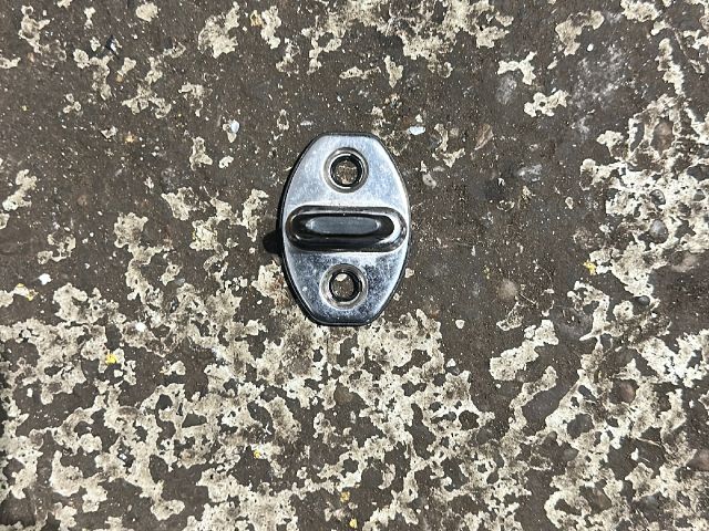 bontott VW GOLF VI Bal hátsó Ajtóbehúzó