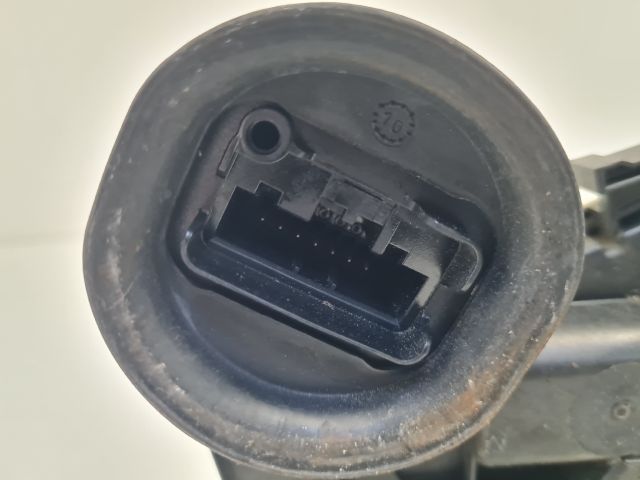 bontott VW GOLF VI Bal hátsó Ajtózár