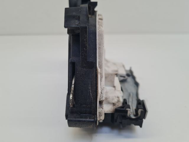 bontott VW GOLF VI Bal hátsó Ajtózár