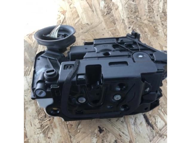 bontott VW GOLF VI Bal hátsó Ajtózár