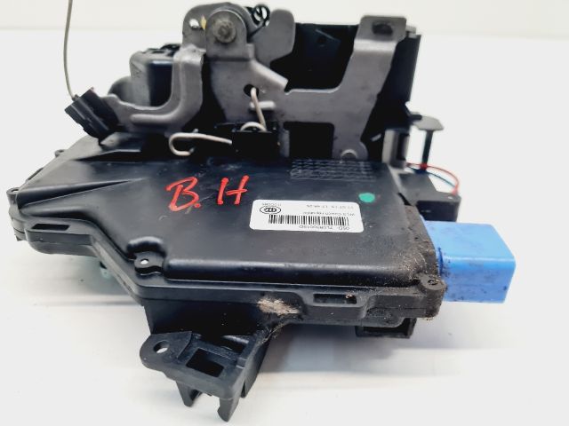 bontott VW GOLF VI Bal hátsó Ajtózár