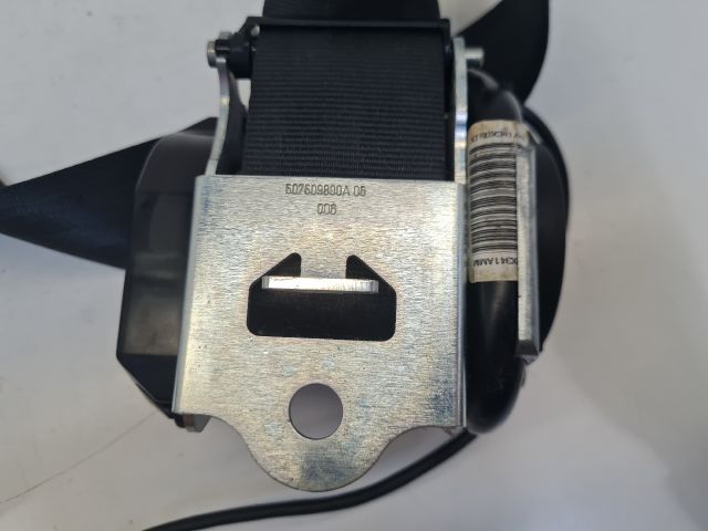 bontott VW GOLF VI Bal hátsó Biztonsági Öv