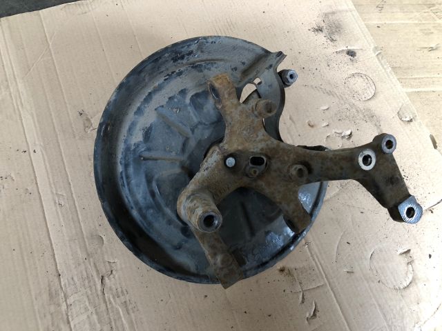 bontott VW GOLF VI Bal hátsó Csonkállvány Kerékaggyal