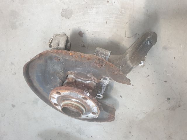 bontott VW GOLF VI Bal hátsó Csonkállvány Kerékaggyal