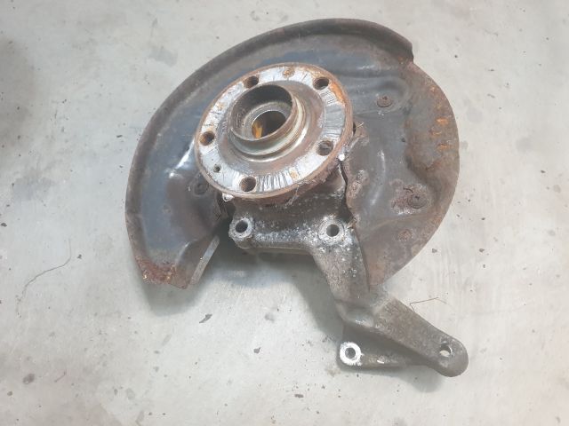 bontott VW GOLF VI Bal hátsó Csonkállvány Kerékaggyal