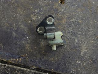 bontott VW GOLF VI Bal hátsó Felső Zsanér