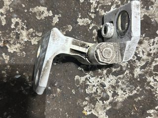 bontott VW GOLF VI Bal hátsó Felső Zsanér